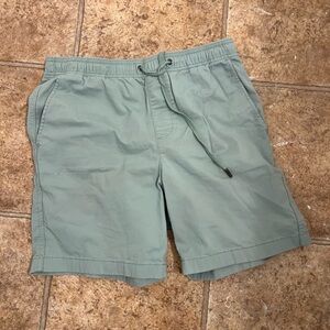 NWOT gap men’s sage green grey casual shorts size medium